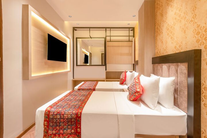 Room 14 of 39