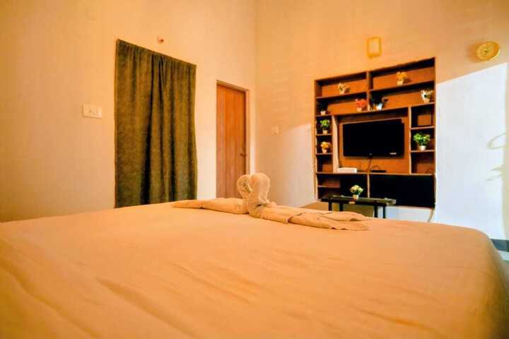 Room 49 of 100