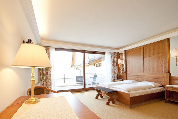 Room 17 of 44
