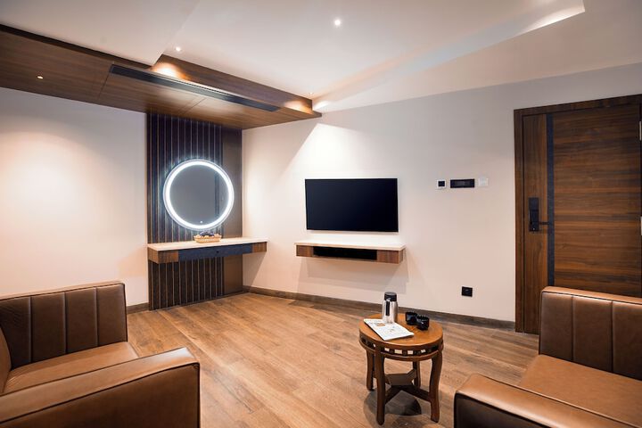 Room 7 of 67