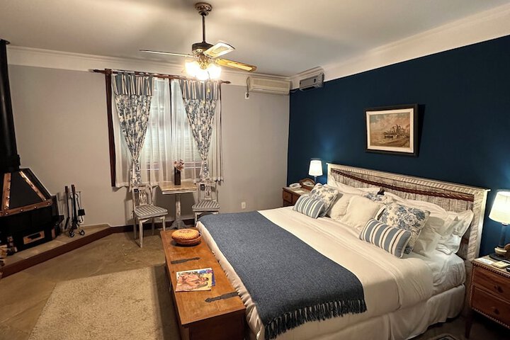 Room 46 of 104