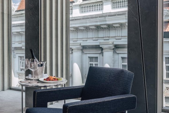 Photo of Met Boutique Hotel