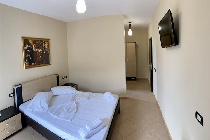 Room 16 of 54