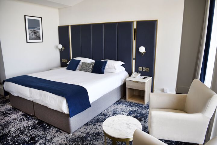 Room 34 of 249