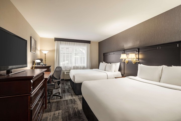 Room 8 of 46