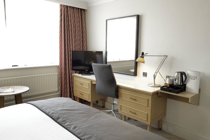 Room 10 of 65