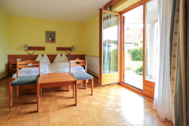Room 8 of 23