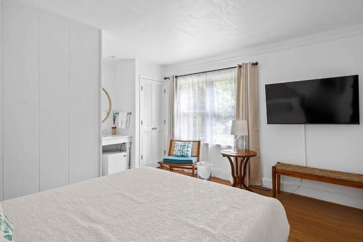 Room 15 of 68