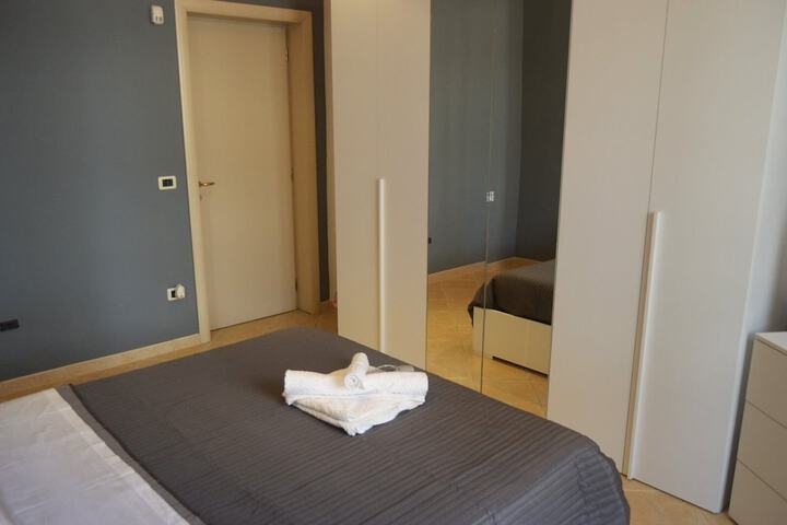 Room 11 of 20