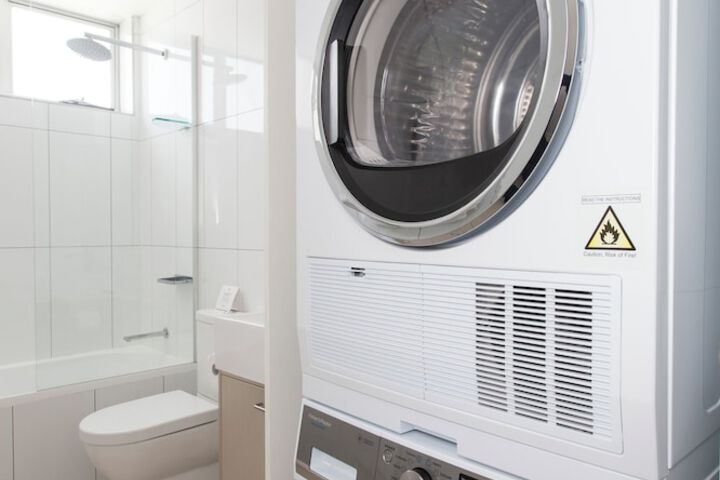 Laundry 18 of 39