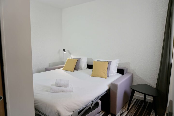 Room 30 of 92