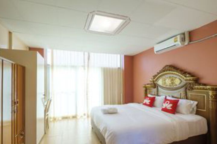 Room 14 of 31