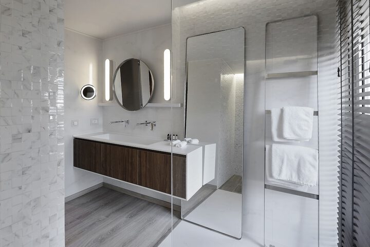 Room 38 of 52