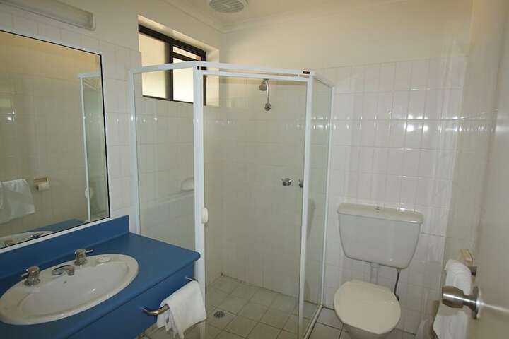 Room 25 of 47