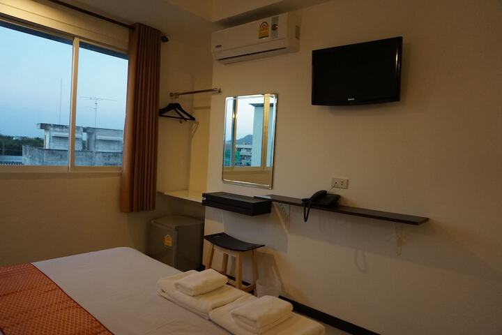 Room 8 of 62