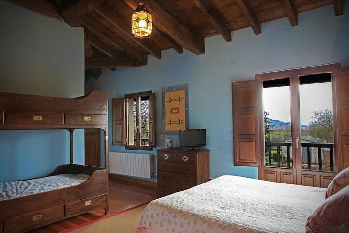 Room 4 of 19