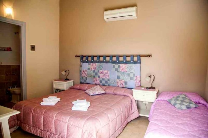 Room 12 of 32