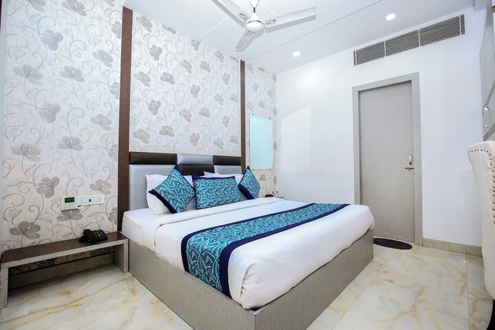 Room 6 of 45