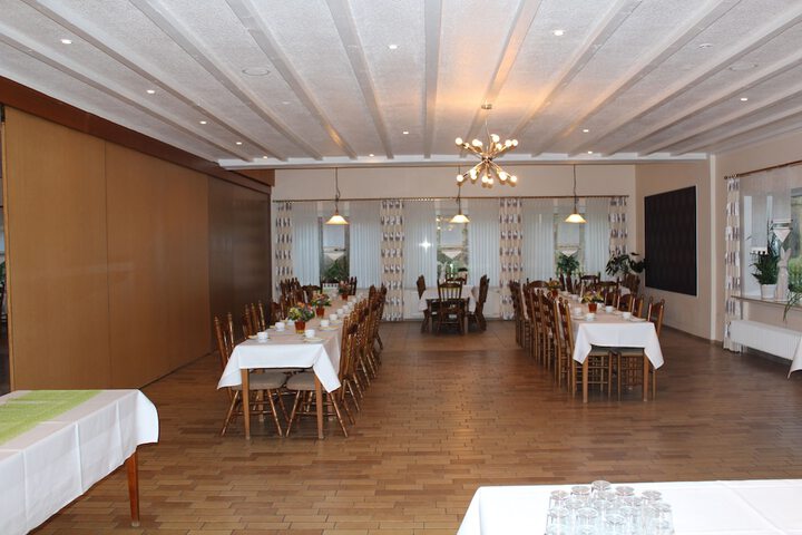 Ballroom/Hall 2 of 11