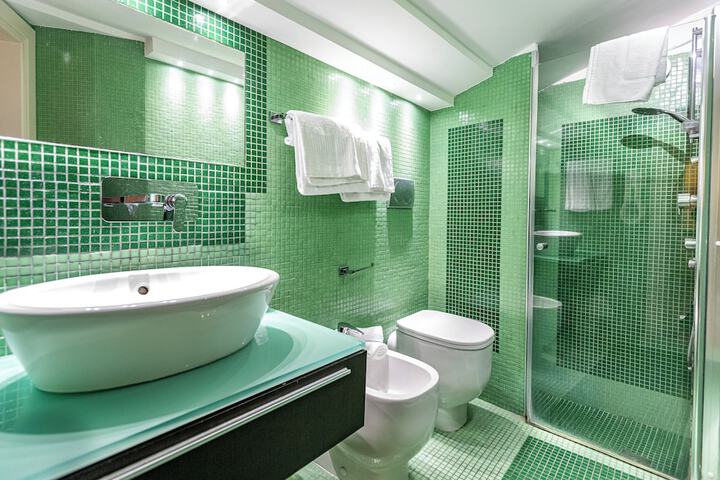 Clean Restrooms