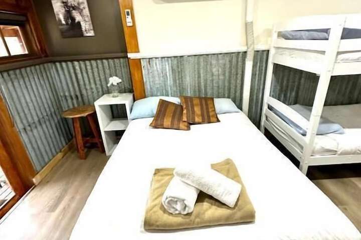 Room 13 of 180
