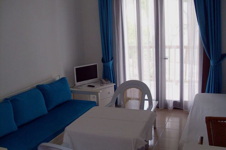 Room 30 of 100