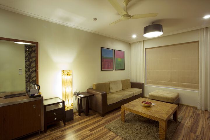Room 14 of 63