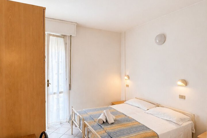 Room 13 of 41