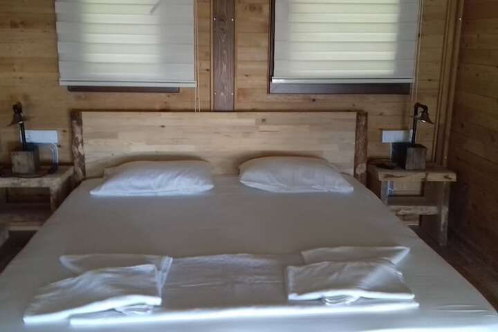 Room 13 of 23