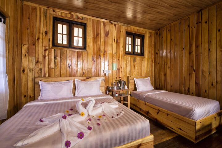 Pine Land Oasis Hotel