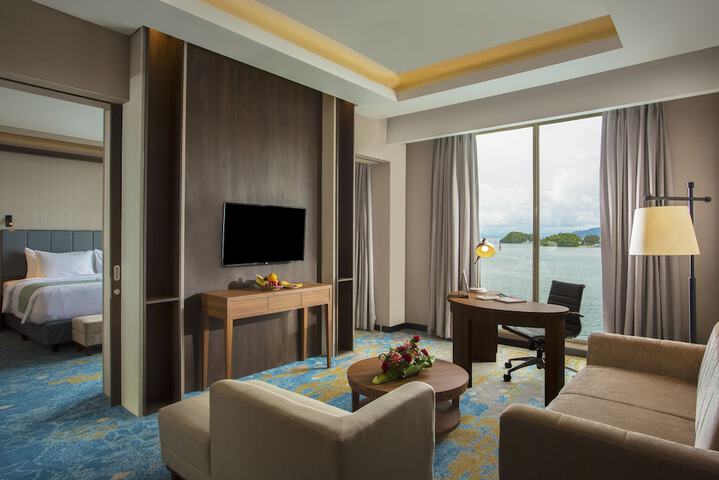 Room 3 of 58