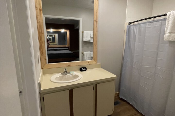 Room 7 of 15