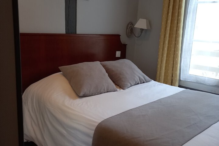 Room 21 of 54