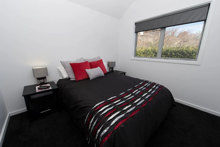 Room 4 of 14