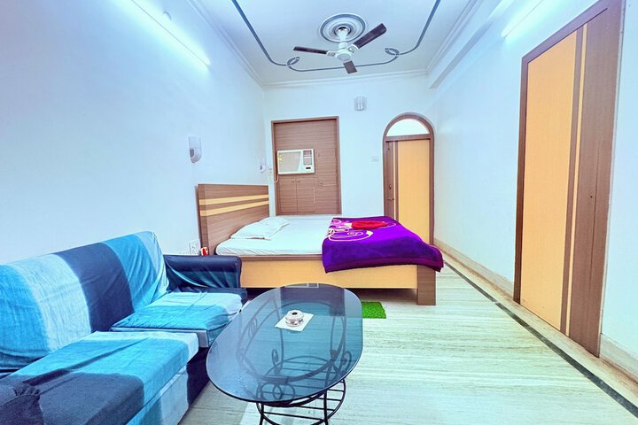 Room 28 of 84
