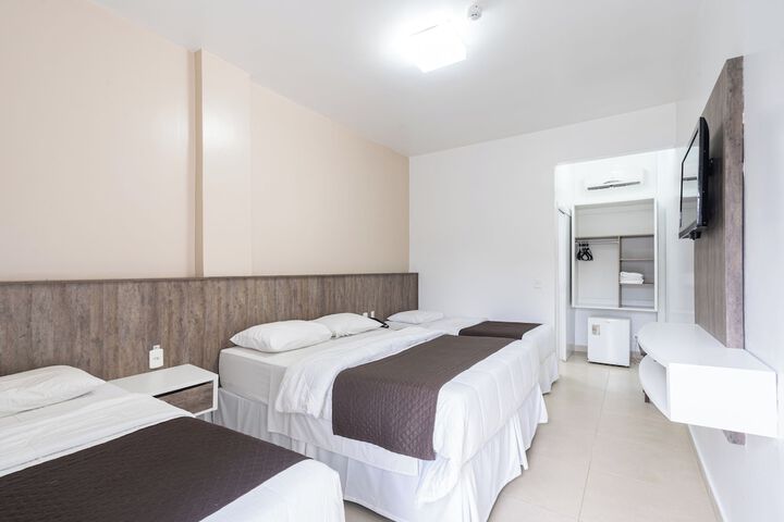 Room 6 of 39