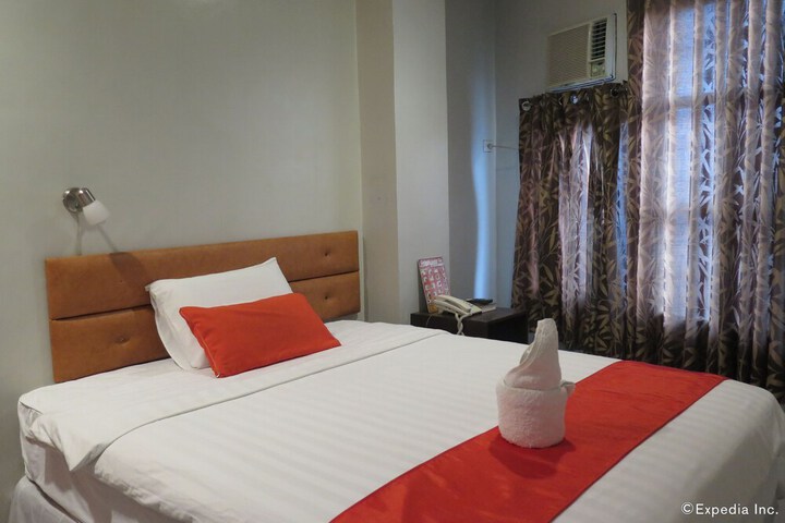 Room 13 of 48