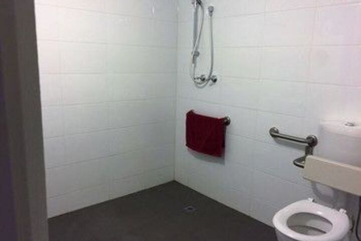 Room 4 of 41