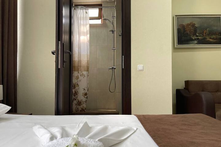 Room 15 of 47