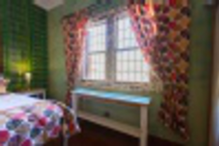 Room 208 of 252