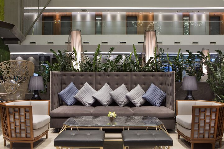 Guest Lobby