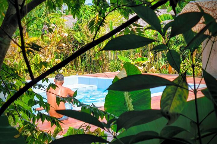 Pool 21 of 32