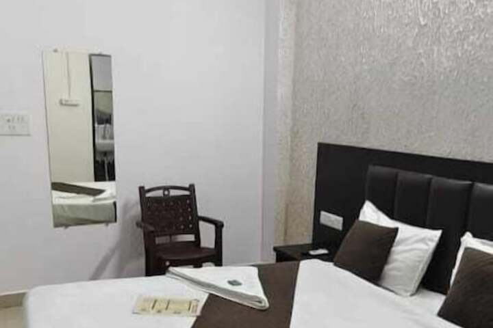 Room 20 of 41