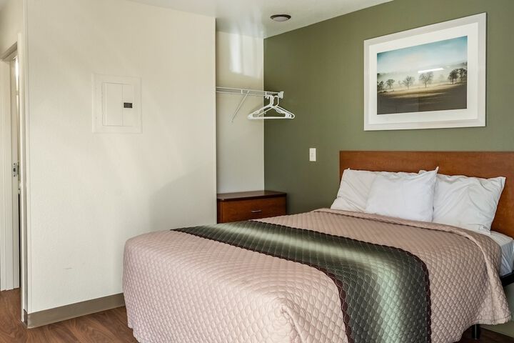 Room 4 of 22