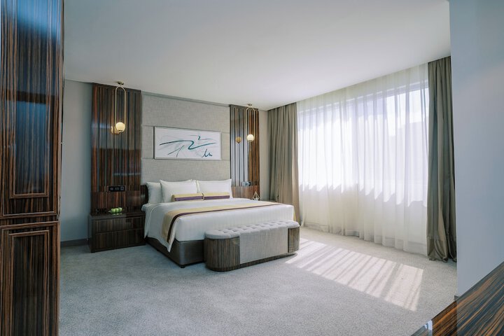 Room 34 of 85