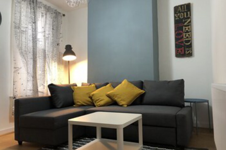 Room 8 of 30