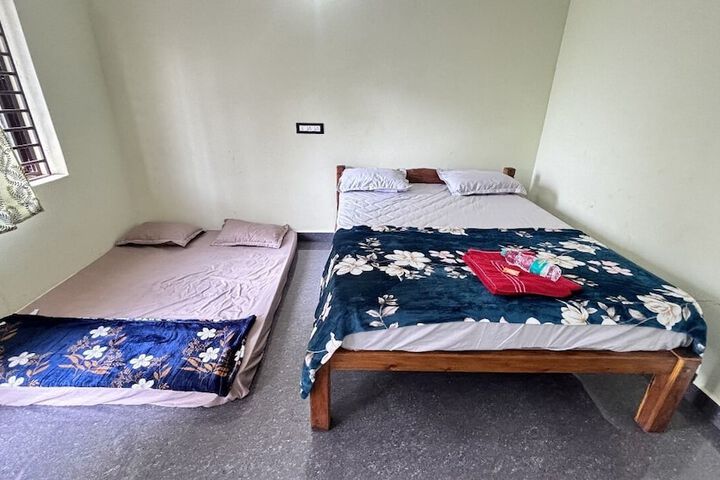 Room 5 of 18