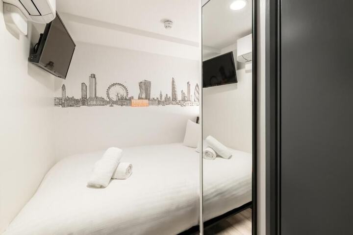Room 45 of 59