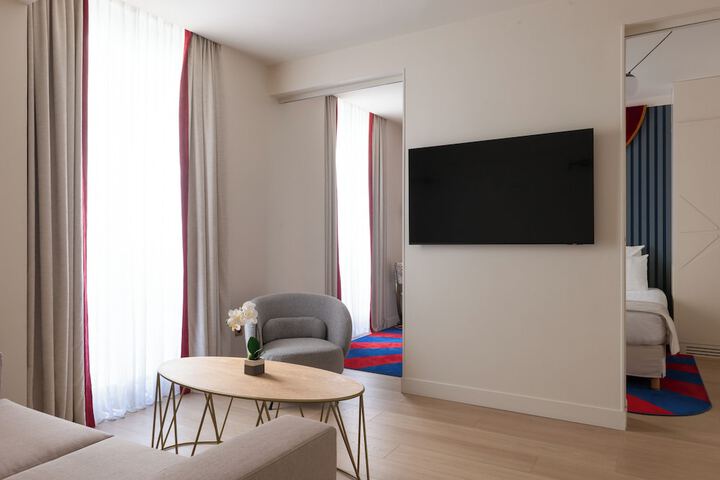 Room 73 of 133