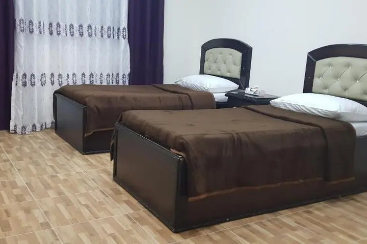 Room 3 of 7